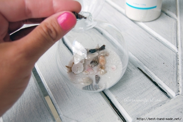 add-shells-to-clear-glass-ornament (640x426, 153Kb)