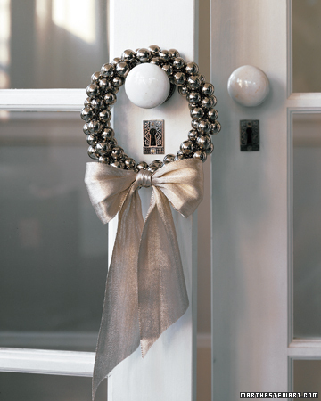 gt065_jnglwreath1_xl.jpg