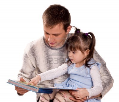 6662295-gl-ckliche-familie-vater-und-kind-ein-buch-zu-lesen-isolated-on-white-background-beautiful-caucasian.jpg
